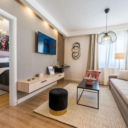 Apartment Emma With Sauna Загреб Екстериор снимка