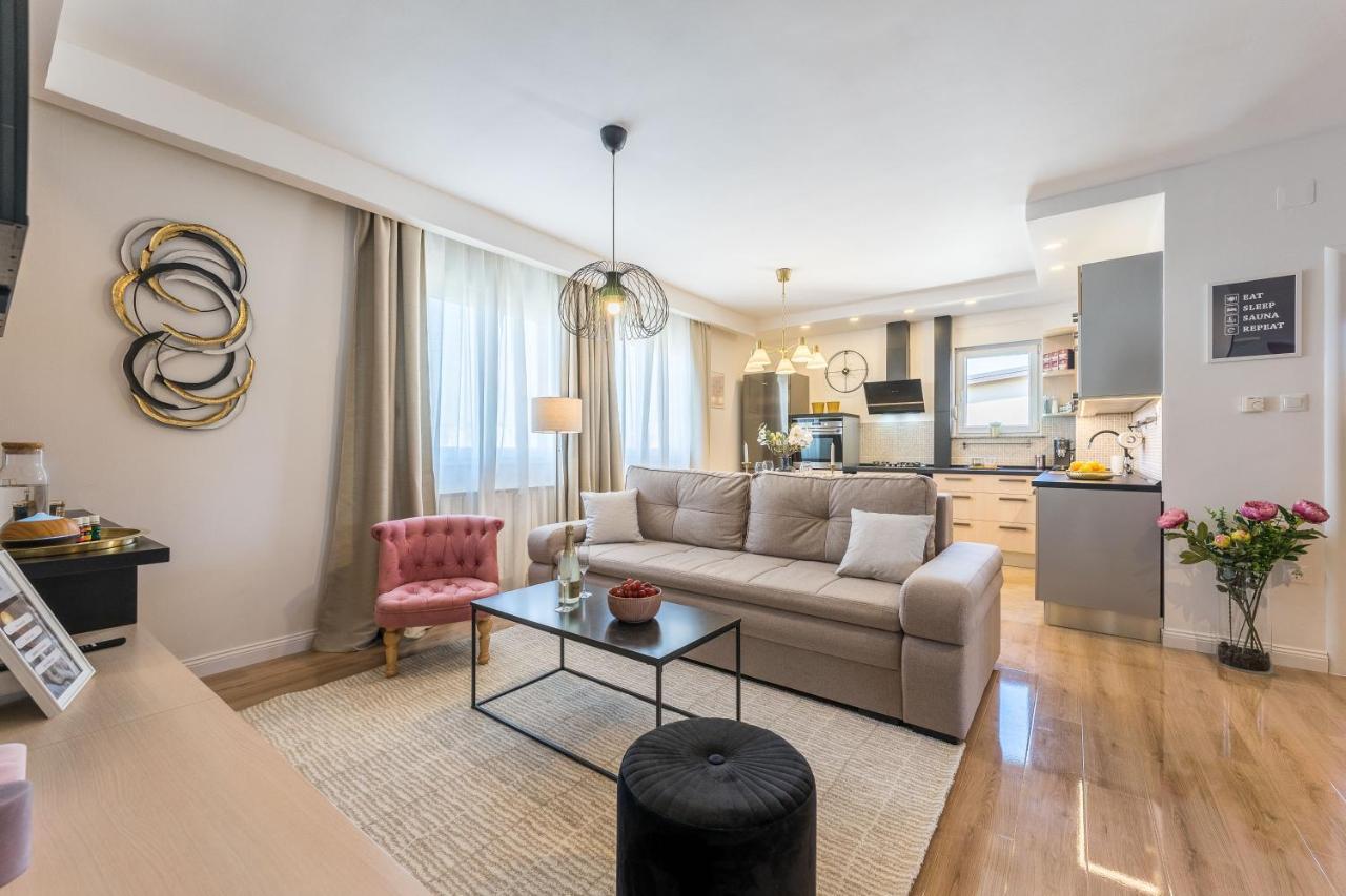 Apartment Emma With Sauna Загреб Екстериор снимка