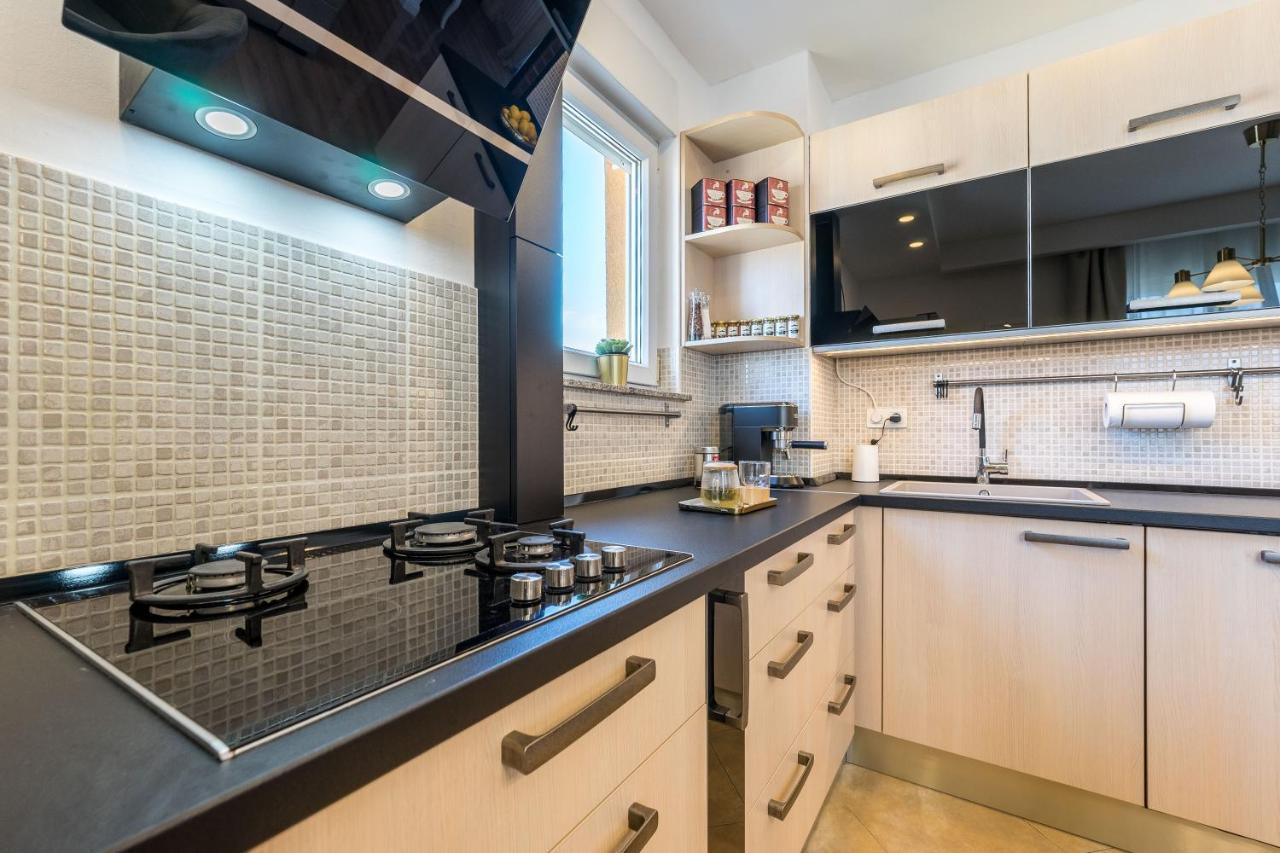 Apartment Emma With Sauna Загреб Екстериор снимка